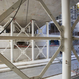 Le 18 juin le tunnelier Amandine parti d'Arcueil-Cachan pour le creusement de la ligne 15 Sud perce le mur de la future gare Gustave Roussy. En février un 1er tunnelier (ligne 14) avait traversé cette gare.Crédits photos: Société du Grand Paris / David Delaporte