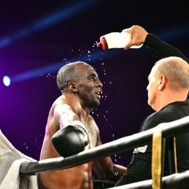 1ère édition du Villejuif Boxing Show, gala de boxe anglaise amateur et boxe pieds-poings pro. Un évènement à guichet fermé avec de prestigieux titres en jeu!