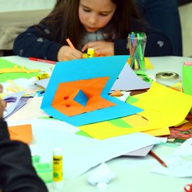 La littérature jeunesse à l'honneur avec au programme des dédicaces, des ateliers (pop-up, illustration, récit), des jeux et la remise des prix Lire et Elire décernés par 1000 élèves de Villejuif.