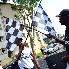 Samedi 22 juin, les Golden Blocks débarquaient à Villejuif avec 3 challenges d'athlétisme pour les jeunes de 8 à 16 ans: Sprint en duel / High Jump / Mile. Le tout entrecoupé d'animations Breakdance / BMX / Hip-Hop / DJ / Double Dutch...