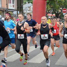 30e édition de la Corrida de Villejuif avec 2 courses adultes et 5 courses enfants.L'intégralité des photos des courses adultes sur https://t.co/T5aKXuC3KB