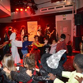 L’Inoubliable Halloween ! Un concert festif en famille avec Les Zélectrons Frits.