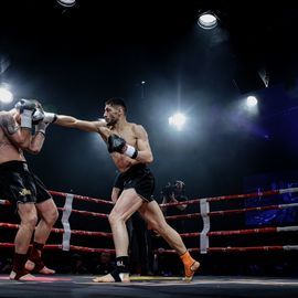 Une 4e édition du VBS qui met à l'honneur les femmes avec 3 combats féminin en boxe anglaise et pieds-poings.[Photos Lucile Cubin - Alex Bonnemaison - Sylvie Grima - Direction de la Communication]