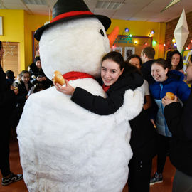 Retour en images sur les fêtes de Noël dans les Maisons pour tous, les Accueils de Loisirs, les ateliers dans les médiathèques ou encore les portes ouvertes de l'atelier 28.