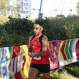 Une grande fête du sport avec près de 1500 coureur·se·s sur les 5/10km, courses jeunes et familles.Les vainqueurs des 10km ont battu le record de l'épreuve, avec la 8e meilleure performance mondiale chez les femmes!1700 euros ont été reversés à l’association Une maison au cœur de la vie, qui vient en aide aux familles dont les enfants sont hospitalisés à l’Institut Gustave-Roussy. Un grand merci aux 150 bénévoles, aux associations villejuifoises, et à tous les services de la ville.[Photos ©Anja Simonet / ©Raphaël Garnier]