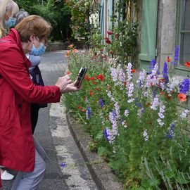 Parcours guidé sur les pas du peintre Van Gogh, au cœur de la période impressionniste, dans le village où le génie a posé son chevalet en 1890. Une balade picturale terminée par un goûter.