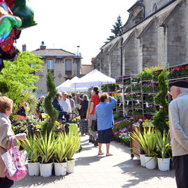 Le soleil au rendez-vous pour ce rendez-vous très apprécié des habitants, avec plus d’une trentaine de fleuristes, pépiniéristes et horticulteurs et de nombreux ateliers jardinage.