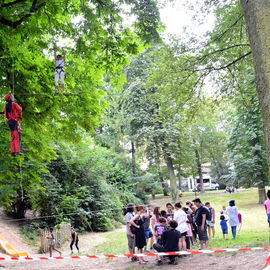 Une belle fête de quartier ensoleillée, organisée par l'association Merlin's cup et la Ville de Villejuif.