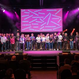 Plus de 350 acteurs du mouvement sportif étaient présents lors de l’évènement en leur honneur le samedi 7 janvier.Félicitations aux médaillés pour leurs performances, aux indispensables bénévoles pour leur dévouement quotidien et aux agents du service public communal qui permettent la pratique sportive.