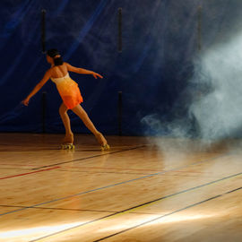 Dimanche 28 janvier, l'USV Roller Skating accueillait pour la 1ère fois ce week-end à la Halle des sports Colette Besson un gala de patinage artistique. Patineuses et patineurs de tout âge sont venus présenter, en groupe ou en solo, leurs chorégraphies sur le thème des musiques de films. [photos Sylvie Grima]