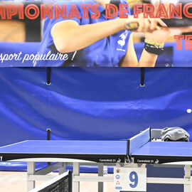 Les 20 et 21 avril, Villejuif accueillait pour la 1ère fois à la halle Collette Besson le Championnat de France de tennis de table FSGT. Cet évènement national a enregistré son record de participation, avec 66 équipes et 218 joueurs. [photos Lucile Cubin]