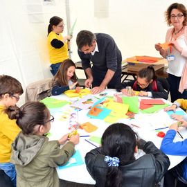 La littérature jeunesse à l'honneur avec au programme des dédicaces, des ateliers (pop-up, illustration, récit), des jeux et la remise des prix Lire et Elire décernés par 1000 élèves de Villejuif.