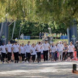 Avec près de 800 coureur·se·s et marcheur·se·s le matin et autant de jeunes et de familles l'après-midi, cette 34e édition a été de nouveau un événement sportif majeur à Villejuif et une journée de fête dans le parc des hautes-Bruyères baigné par le soleil d'automne !