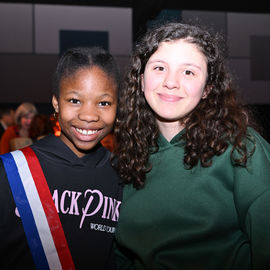 Samedi 20 janvier, toute la population de Villejuif était invitée à débuter l'année dans la convivialité autour d'un buffet, d'un moment musical et de la mise à l'honneur du monde sportif.[photos Lucile Cubin]