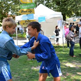 Plus de 5000 villejuifois au rendez-vous de la rentrée pour découvrir et s'inscrire aux nombreuses activités sportives, culturelles ou associatives.