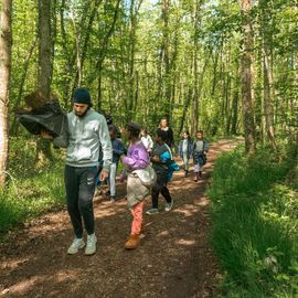 Pendant les vacances de printemps, les petits Villejuifois ont pu profiter de séjour au grand air: Nature et vie médiévale en Bourgogne pour les 6-11 ans et Nature et ferme en Seine-et-Marne pour les 4-6 ans.[photos Anja Simonet / Xiwen Wang]