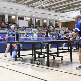 Les 20 et 21 avril, Villejuif accueillait pour la 1ère fois à la halle Collette Besson le Championnat de France de tennis de table FSGT. Cet évènement national a enregistré son record de participation, avec 66 équipes et 218 joueurs. [photos Lucile Cubin]