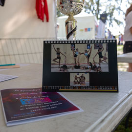 Malgré la chaleur, vous étiez très nombreux·ses ce samedi à arpenter les allées du Forum de rentrée pour rencontrer associations, clubs sportifs ou services municipaux pour vous renseigner sur les activités proposées à Villejuif.
Une journée riche en rencontres, qui, on l'espère, a permis de vous informer au mieux pour cette rentrée 2023-2024.
[photos Sylvie Grima]