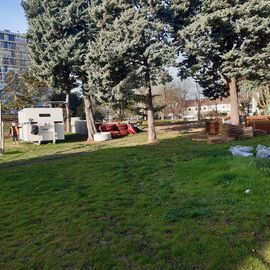 De l'automne 2021 au printemps 2022 le Parc Pablo Neruda va être complètement transformé: moins de béton, plus de verdure, des jeux modernisés...