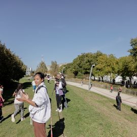 Avec près de 800 coureur·se·s et marcheur·se·s le matin et autant de jeunes et de familles l'après-midi, cette 34e édition a été de nouveau un événement sportif majeur à Villejuif et une journée de fête dans le parc des hautes-Bruyères baigné par le soleil d'automne !