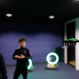 Zoom sur 3 activités enfance et jeunesse:
▪️ Surf à Paris
▪️ Initiation au pilotage de drones
▪️ Sortie à la Ferme Pédagogique

[Photos Alex Bonnemaison / Anja Simonet / Xiwen Wang]